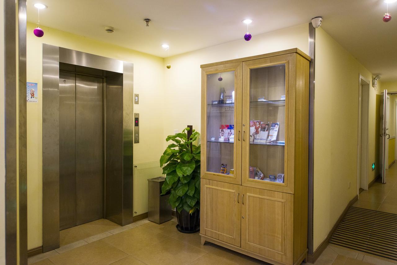 Home Inn Shanghai Daning International Guangzhong Road Circus City Exterior photo