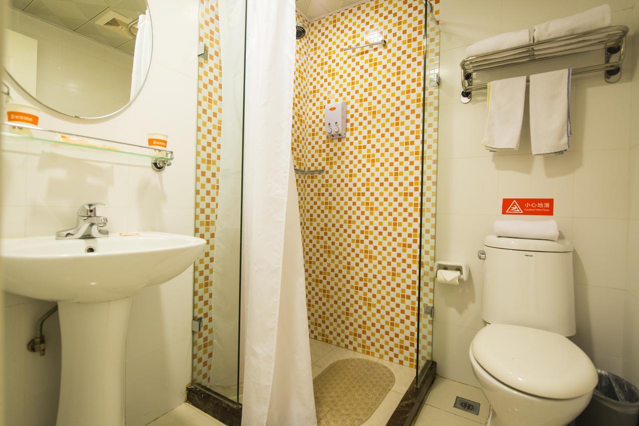 Home Inn Shanghai Daning International Guangzhong Road Circus City Exterior photo